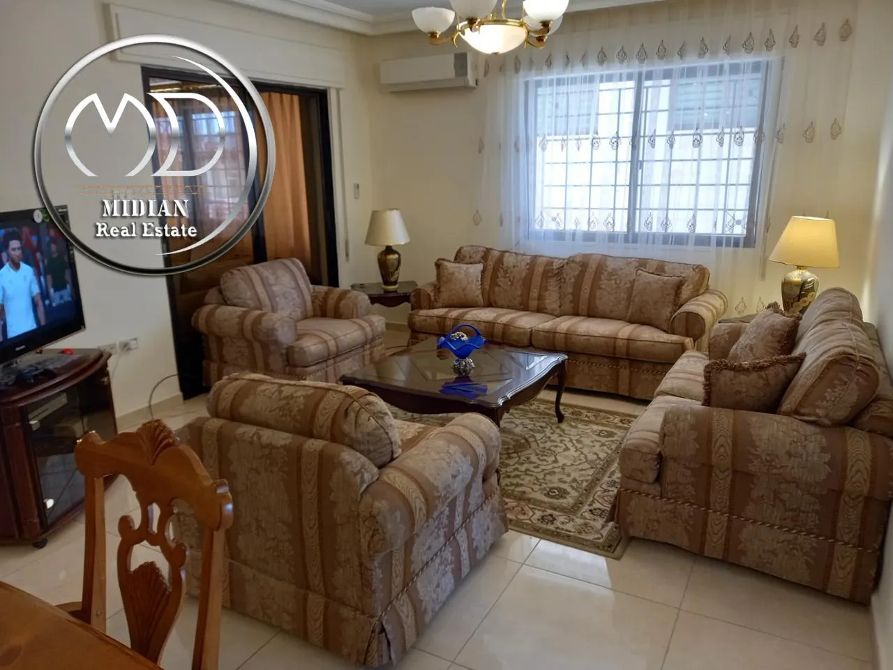 شقة في Al - Shmaysani