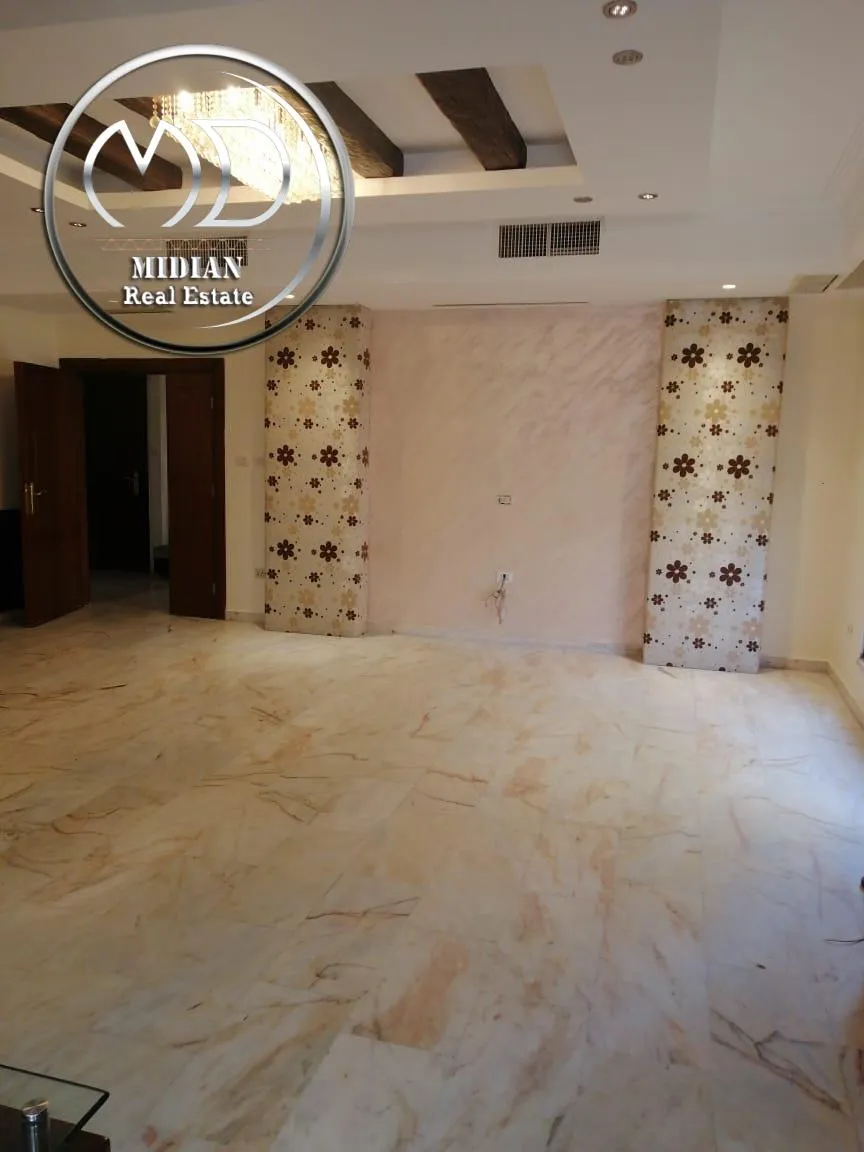 شقة في Um Othyanah Al- Sharqi