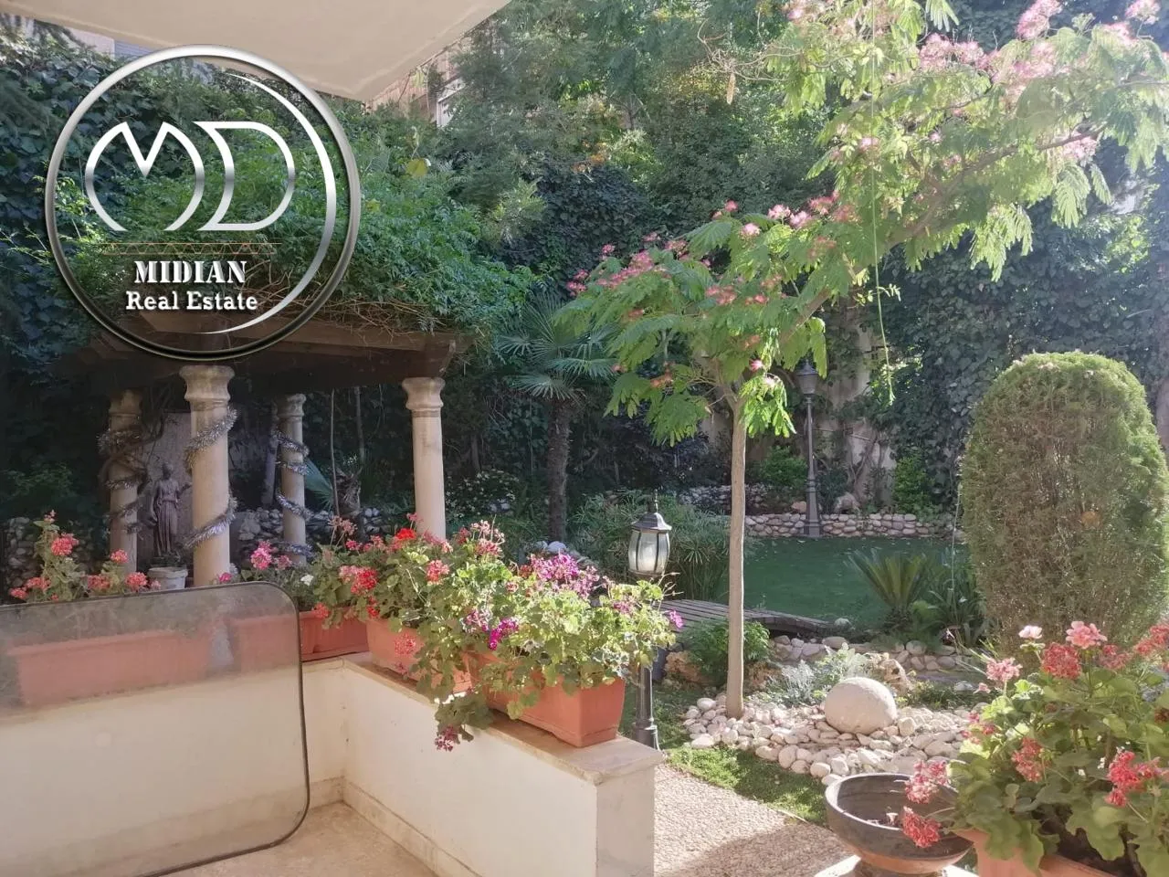 فيلا في Al - Shmaysani