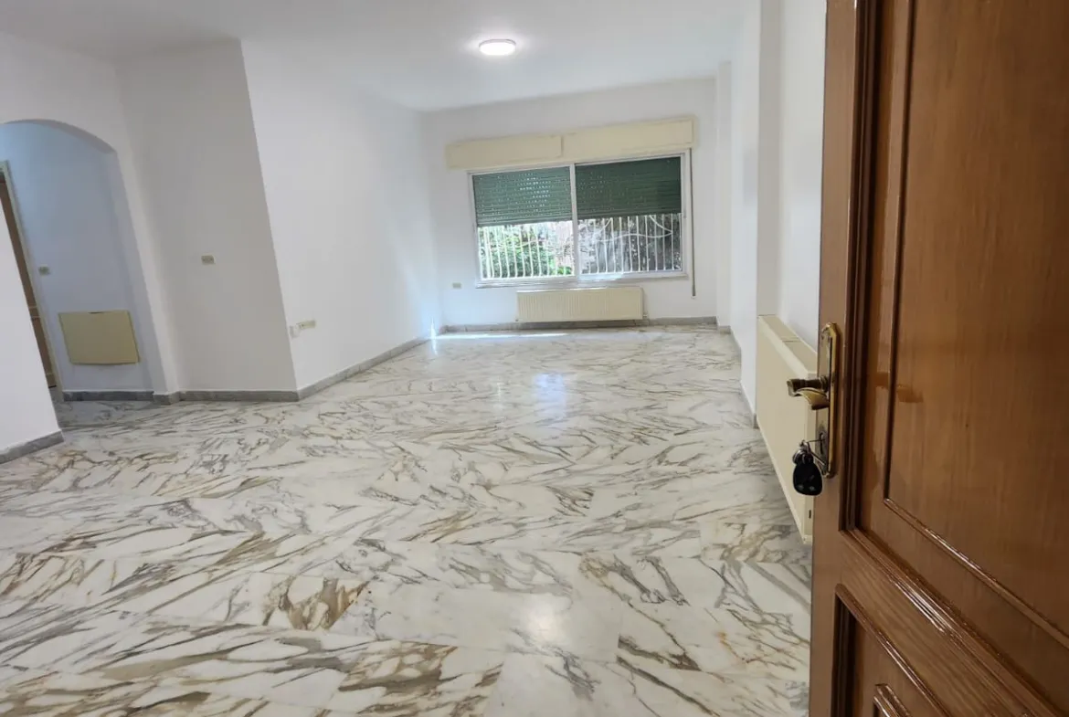 شقة في Al - Shmaysani