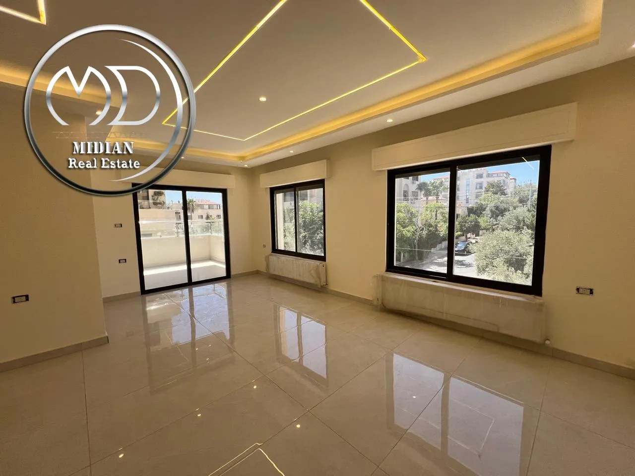 شقة في Al - Shmaysani