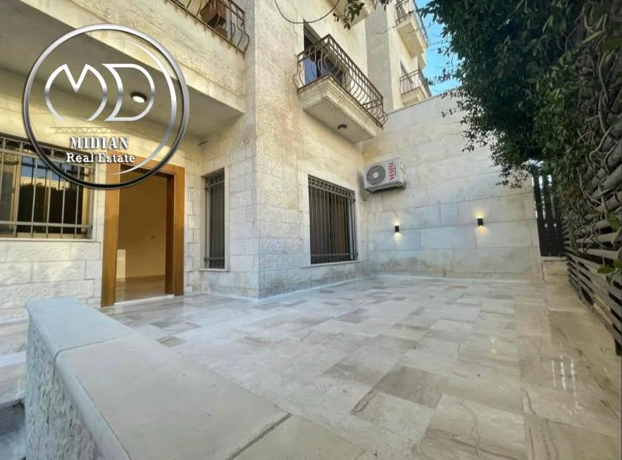 شقة في Um Othyanah Al- Sharqi