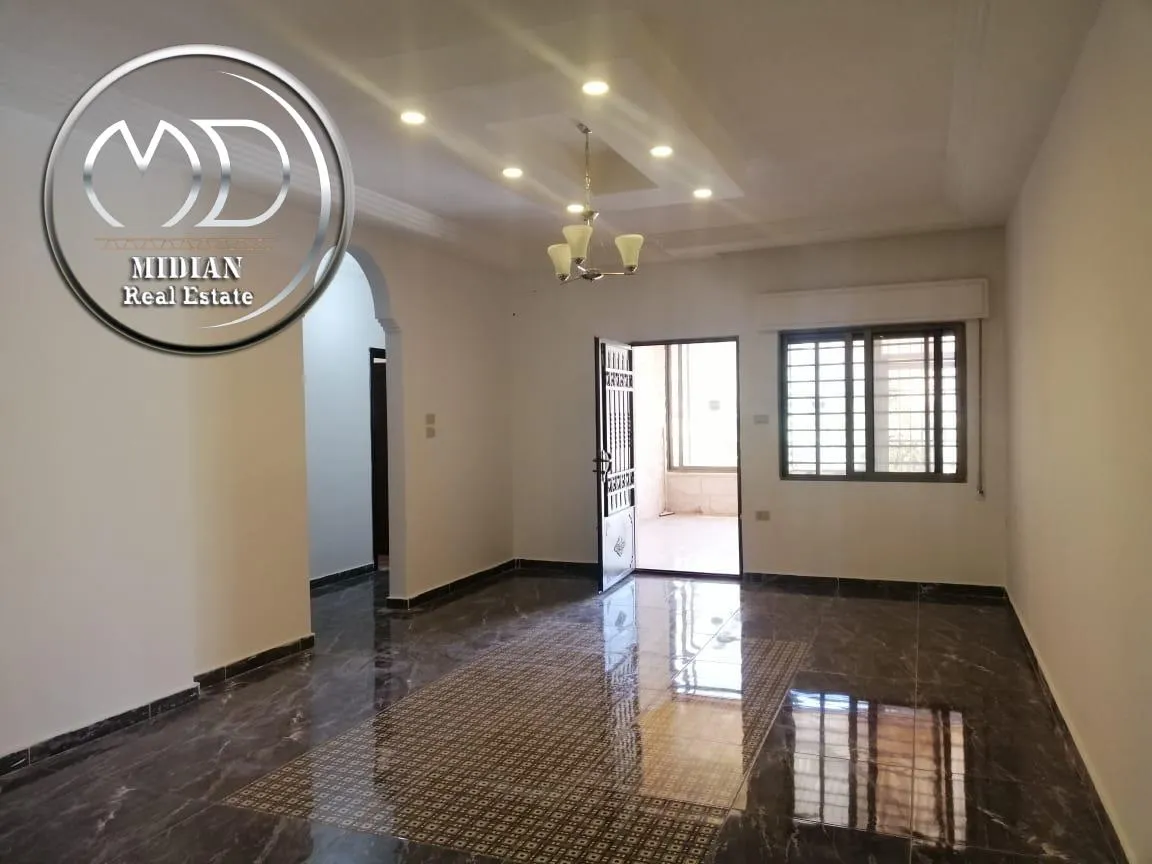 شقة في أم السماق