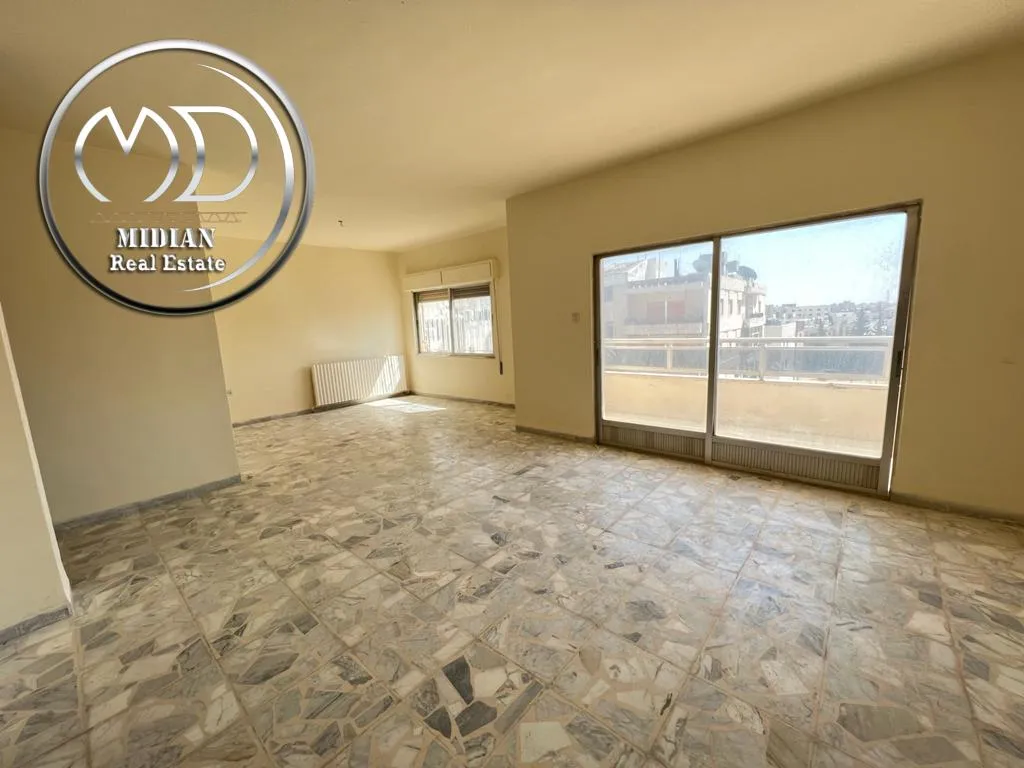 شقة في Al - Shmaysani