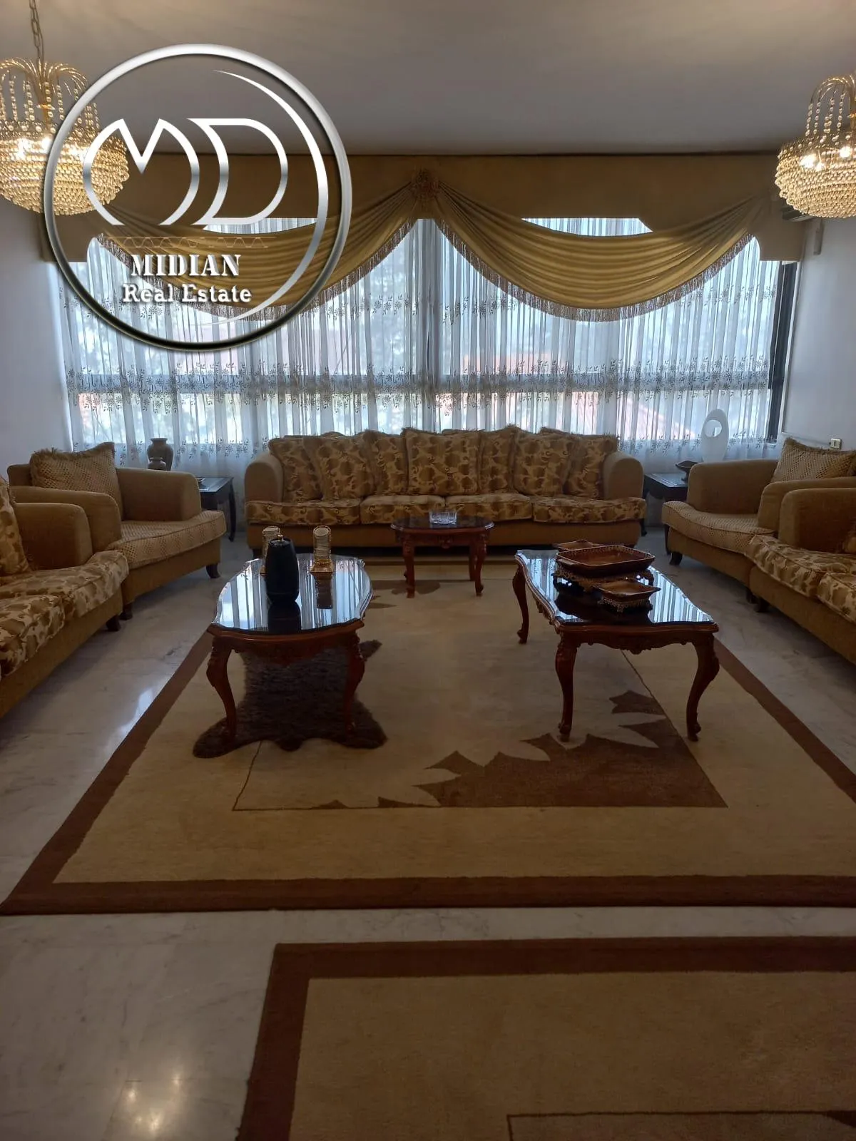 شقة في Al - Shmaysani